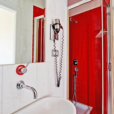 Romantic At Via Veneto Apartment