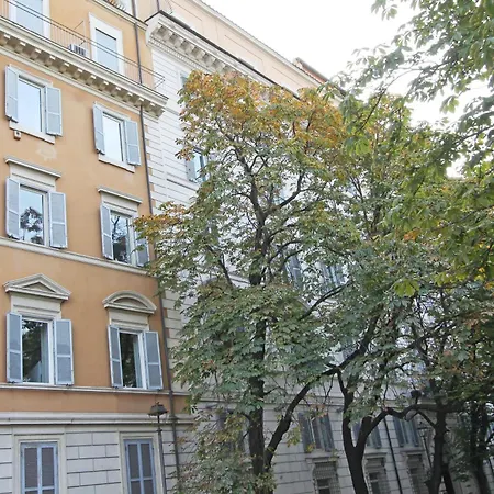 Romantic At Via Veneto Apartment Rome